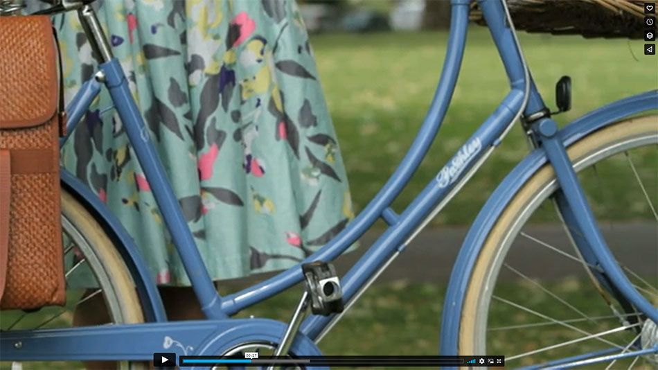 Video of Caz Nicklin, founder of Cyclechic Ltd, and her Pastel Blue. Caz is wearing a beautiful floral dress.