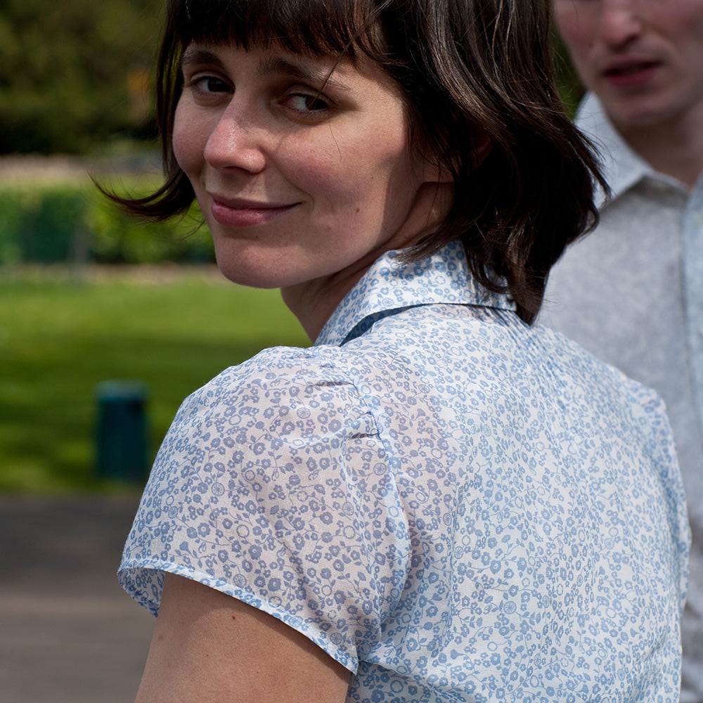 Pashley Blouse in blue - back detailing