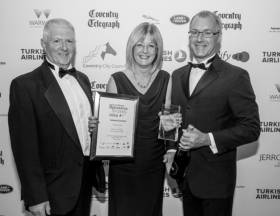 Pashley's Kathie White collects the Export International Trade Award 2015 for Pashley Cycles.